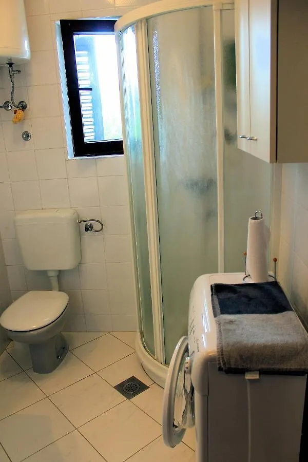Apartment Nina A2+1 Novi Vinodolski Croatia