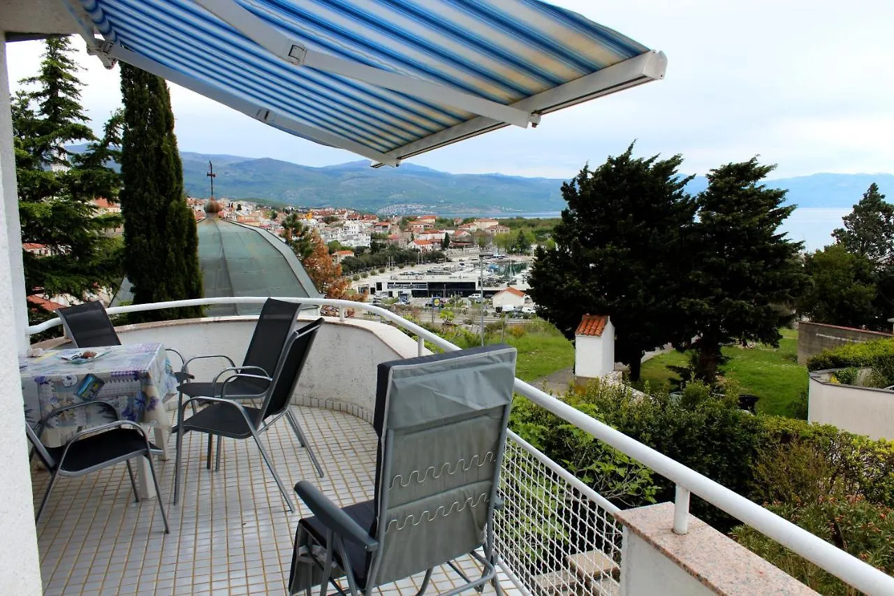 Apartment Nina A2+1 Novi Vinodolski Croatia